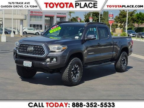 Used 2019 Toyota Tacoma TRD Off-Road AWD/4WD image 1