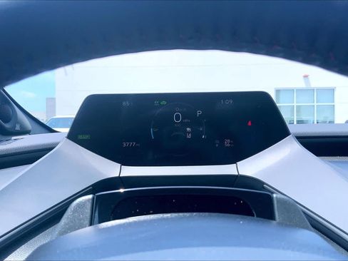 Used 2024 Toyota Prius Prime Premium FWD image 26