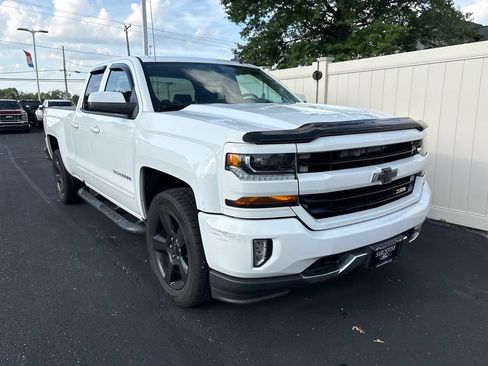 Used 2017 Chevrolet Silverado 1500 LT w/ All Star Edition AWD/4WD image 2