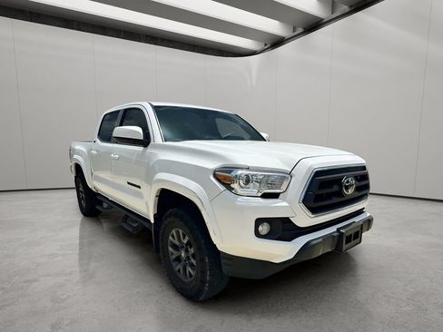 Used 2023 Toyota Tacoma SR5 RWD image 7
