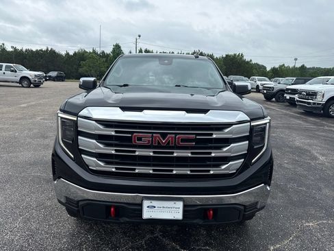 Used 2022 GMC Sierra 1500 SLE AWD/4WD image 12