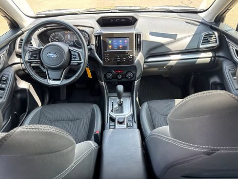 Used 2020 Subaru Forester Premium AWD/4WD image 22