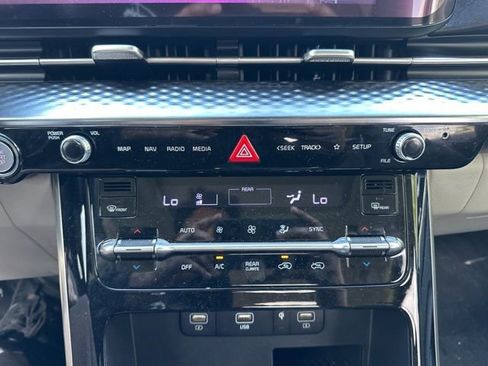 Used 2023 Kia Carnival SX Prestige FWD image 43