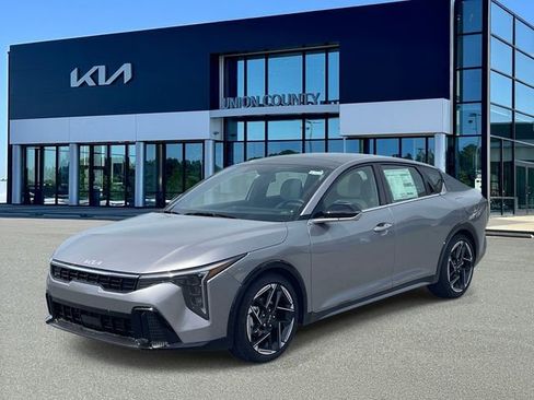 New 2026 Kia K4 GT-Line image 3