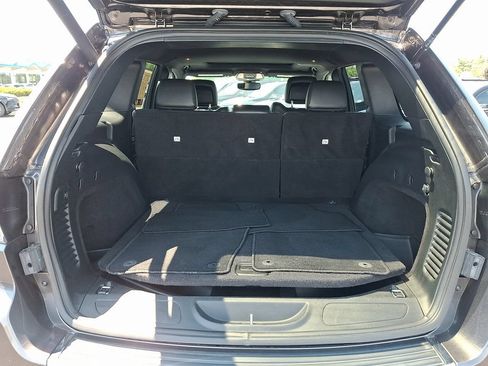 Used 2020 Jeep Grand Cherokee Limited AWD/4WD image 30