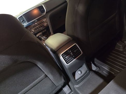 Used 2022 Kia Sportage LX w/ LX AWD Value Edition Package image 21