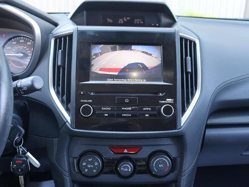 Used 2019 Subaru Crosstrek 2.0i Premium image 40