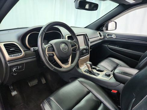 Used 2017 Jeep Grand Cherokee Limited AWD/4WD image 10
