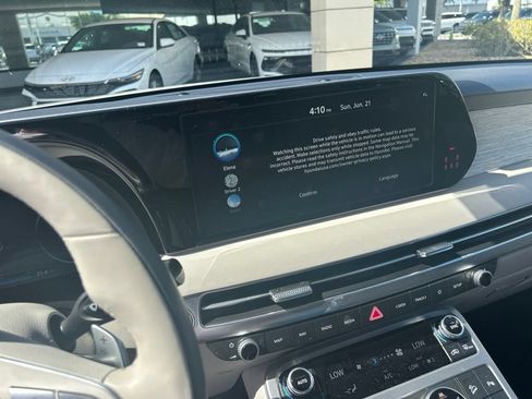 Used 2025 Hyundai Palisade Calligraphy AWD/4WD image 17