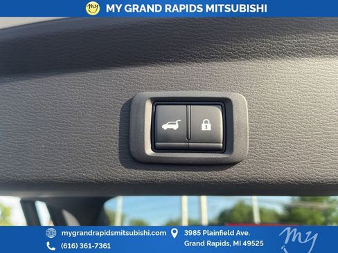 New 2026 Mitsubishi Outlander SE AWD/4WD image 24