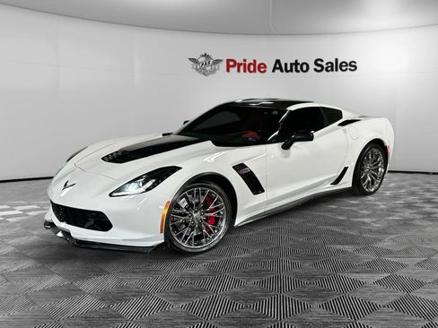 Used 2016 Chevrolet Corvette Z06 w/ 2LZ Preferred Equipment Group RWD image 5