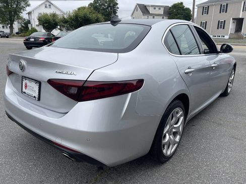 Used 2021 Alfa Romeo Giulia Ti image 8