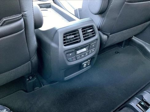 Used 2023 Honda Passport Elite image 12