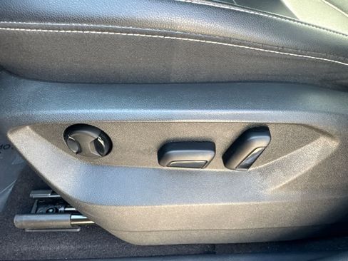 Used 2023 Volkswagen Atlas SE image 24