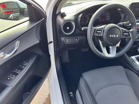 Used 2024 Kia Forte LXS image 9