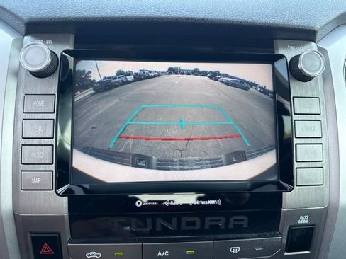Used 2020 Toyota Tundra SR5 w/ SR5 Upgrade Package AWD/4WD image 34