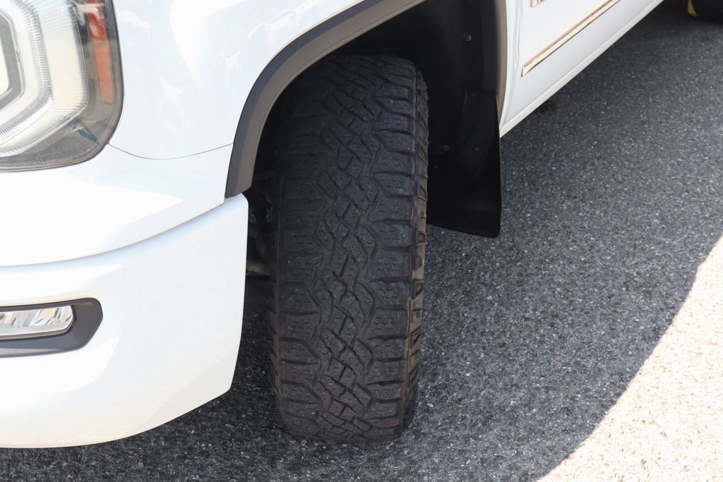 Used 2016 GMC Sierra 1500 SLE w/ All-Terrain Package AWD/4WD image 44