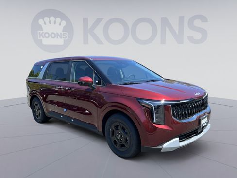 New 2026 Kia Carnival FWD image 2