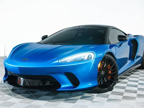Used 2022 McLaren GT RWD image 1