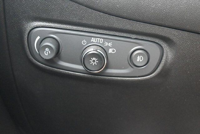 Used 2022 Chevrolet Equinox Premier FWD image 14