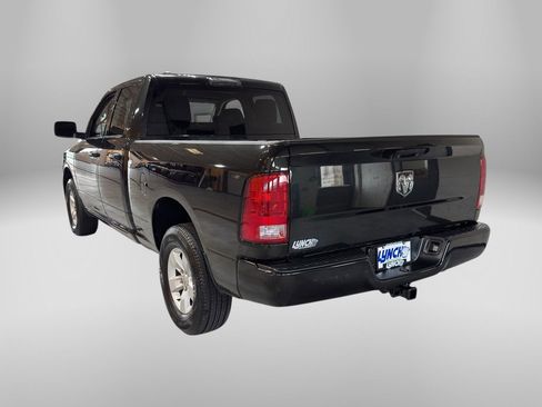 Used 2018 RAM 1500 Express image 3