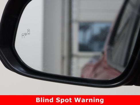 Used 2025 Toyota Tacoma SR5 image 22