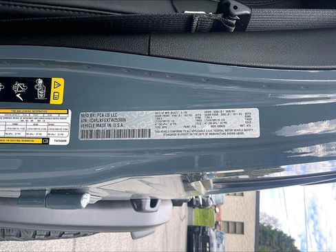 New 2026 Jeep Wrangler Unlimited Rubicon w/ Xtreme 35 Tire Package image 14