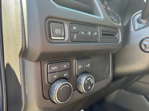 Used 2021 Chevrolet Tahoe RST w/ Luxury Package image 17