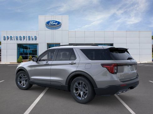 New 2026 Ford Explorer Active image 4