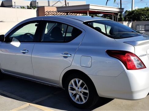 Used 2018 Nissan Versa SV w/ SV Special Edition FWD image 3