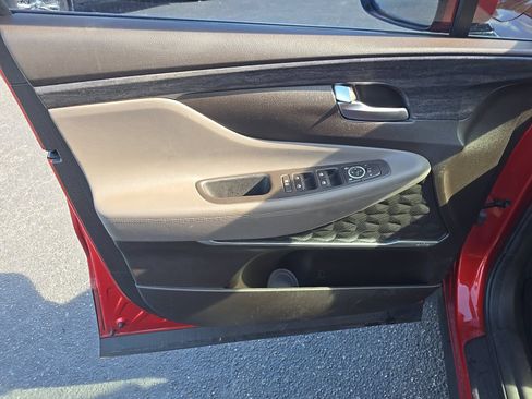 Used 2019 Hyundai Santa Fe SEL FWD image 11