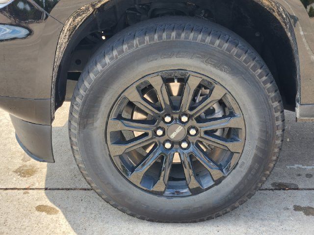 Used 2022 GMC Canyon Elevation w/ Elevation Premium Package RWD image 10