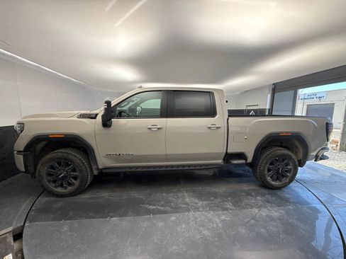 New 2026 GMC Sierra 2500 AT4 w/ AT4 Premium Plus Package image 2