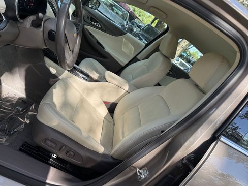 Used 2024 Chevrolet Malibu LT image 21