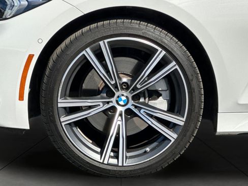 Used 2024 BMW 330i Sedan w/ Premium Package RWD image 25