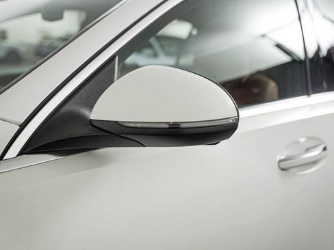 Used 2024 Mercedes-Benz C 300 Sedan image 22