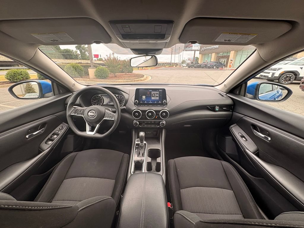 Used 2025 Nissan Sentra SV FWD image 28