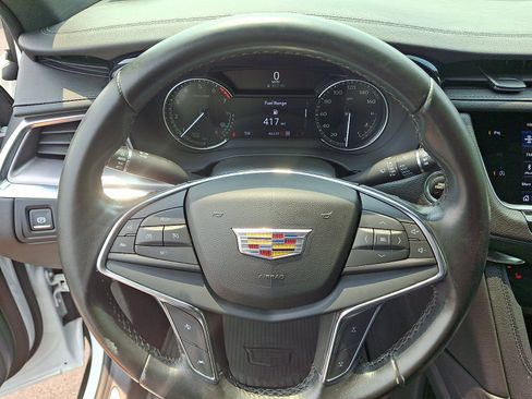 Certified 2023 Cadillac XT5 Luxury AWD/4WD image 13