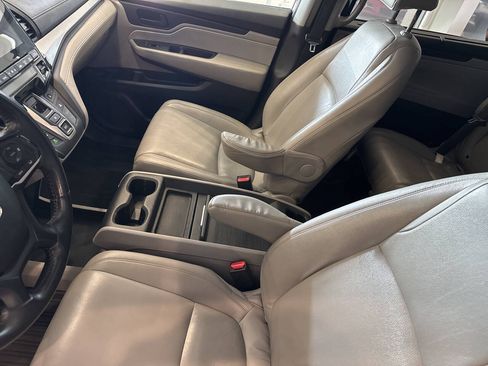 Used 2018 Honda Odyssey EX-L image 17
