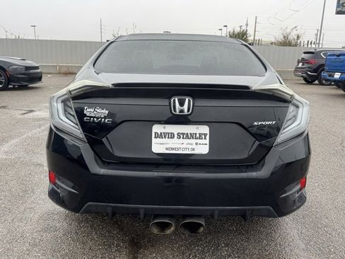 Used 2020 Honda Civic Sport image 5