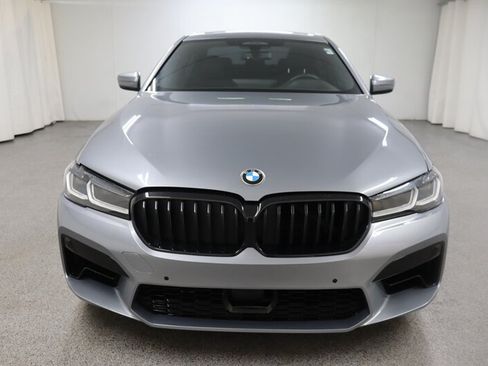 Used 2023 BMW 540i xDrive w/ M Sport Package AWD/4WD image 2