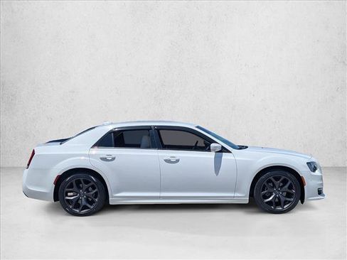 Certified 2023 Chrysler 300 Touring L w/ Comfort Group RWD image 4