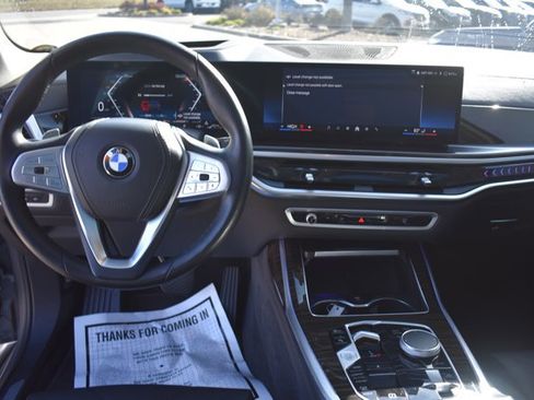 Used 2024 BMW X7 xDrive40i image 21