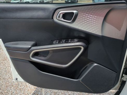 Used 2022 Kia Soul LX FWD image 20