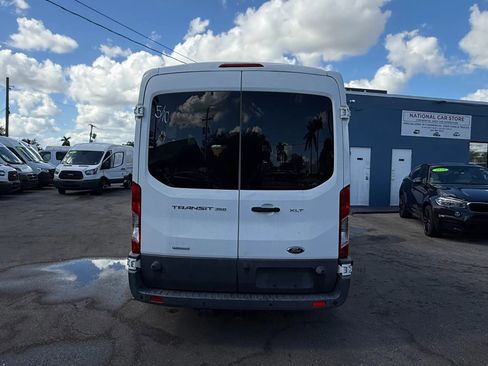 Used 2016 Ford Transit 350 XLT RWD image 5