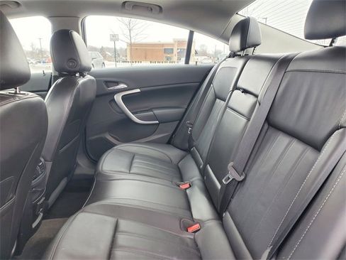 Used 2016 Buick Regal Premium w/ Driver Confidence Package #1 image 31