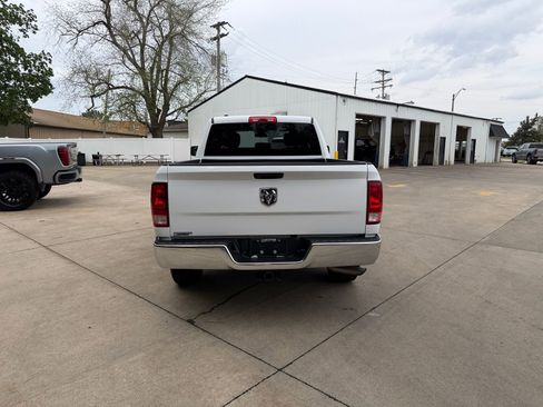 Used 2021 RAM 1500 Tradesman w/ Chrome Appearance Group RWD image 28