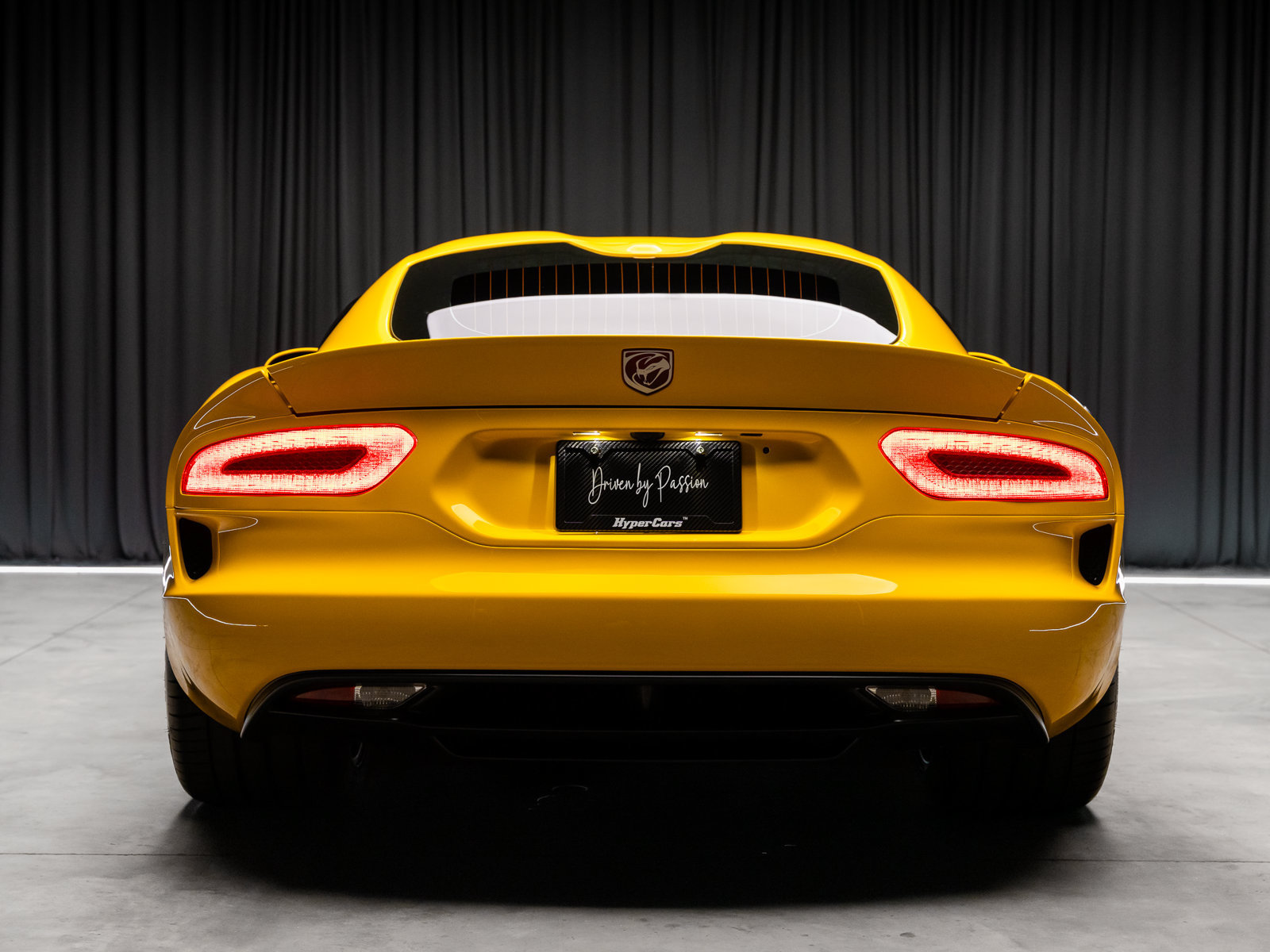 Used 2014 SRT Viper SRT-10 w/ Grand Touring Package RWD image 33