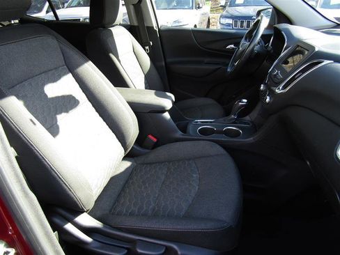 Used 2019 Chevrolet Equinox LT image 32