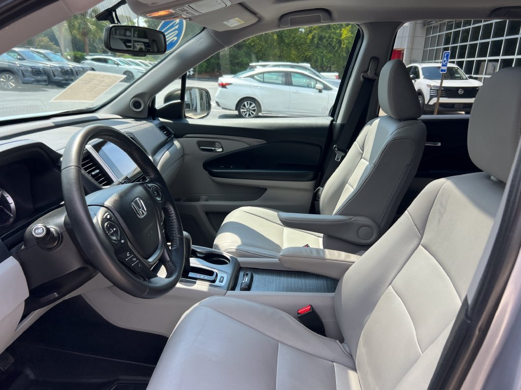 Used 2017 Honda Pilot EX-L image 9